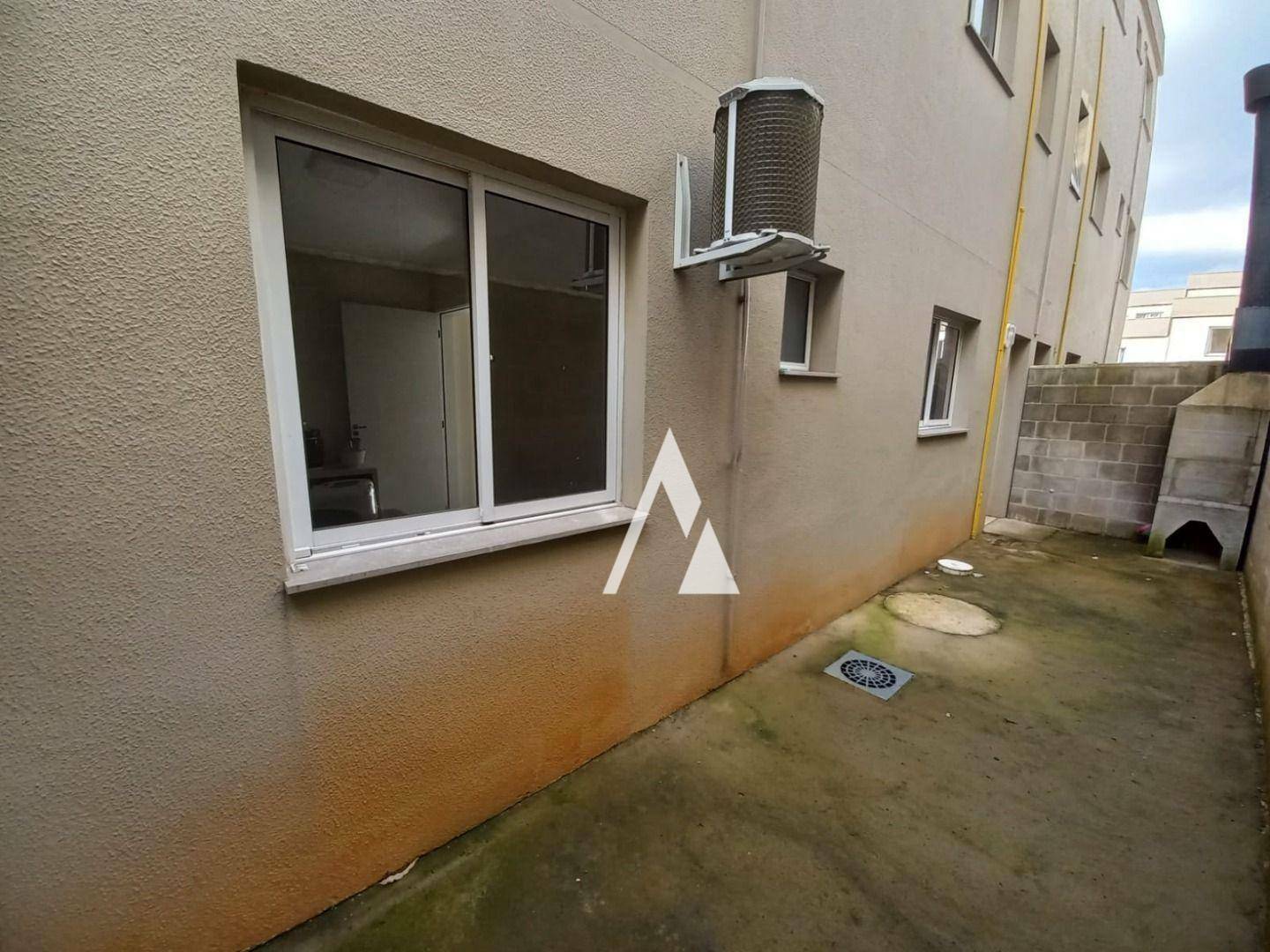 Apartamento à venda com 2 quartos, 64m² - Foto 17