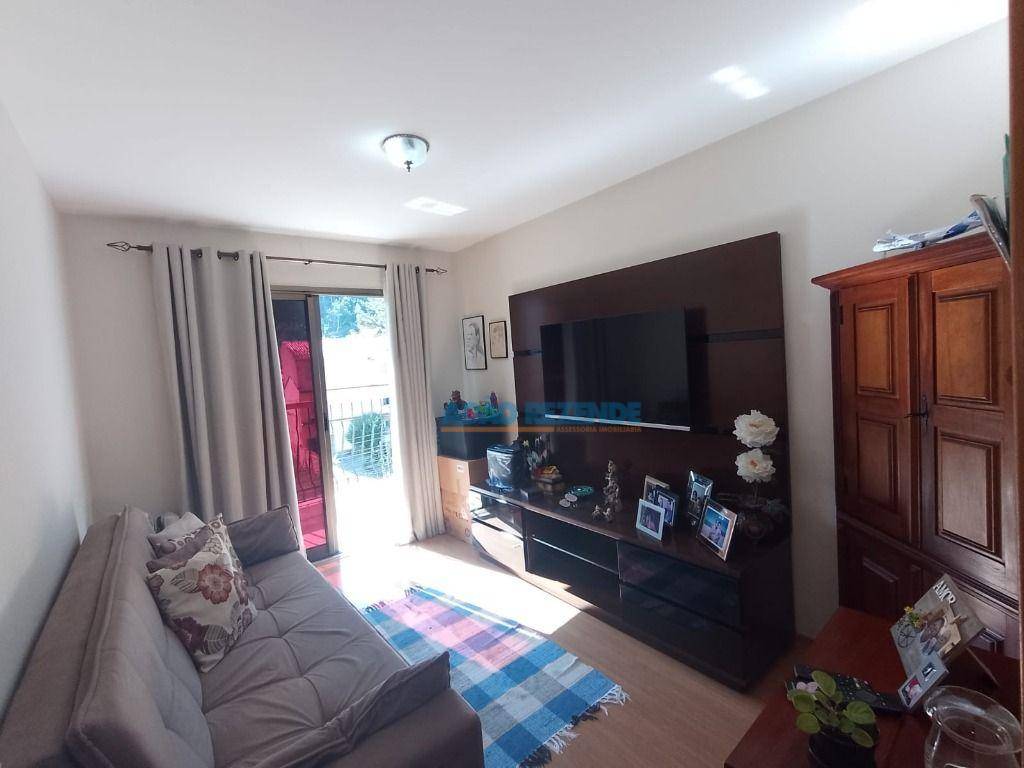 Apartamento à venda com 3 quartos, 106m² - Foto 8