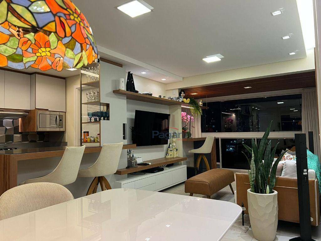Apartamento à venda com 3 quartos, 108m² - Foto 1