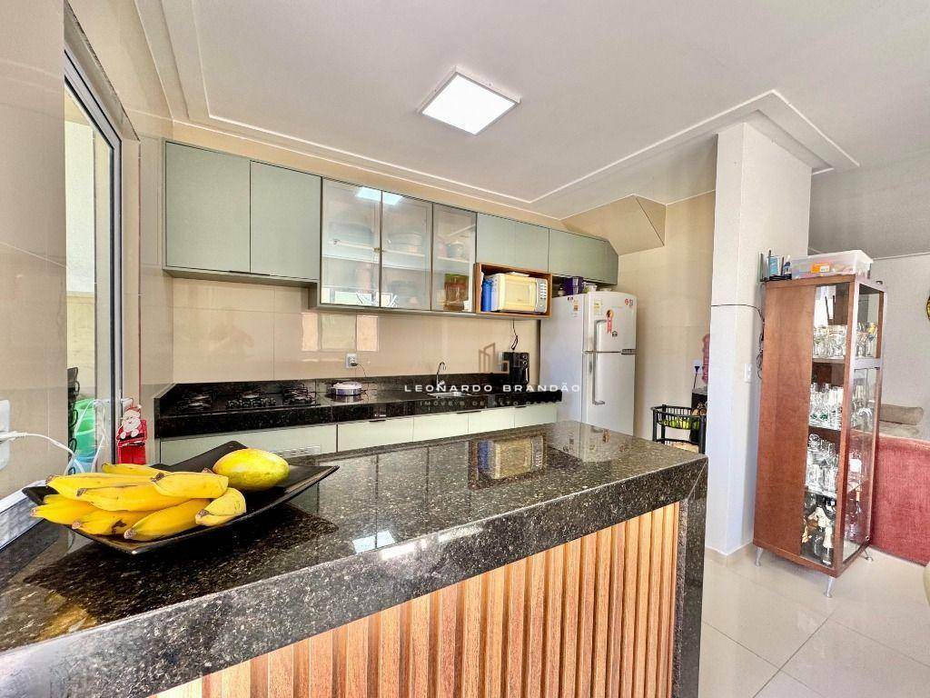 Casa à venda com 4 quartos, 149m² - Foto 16