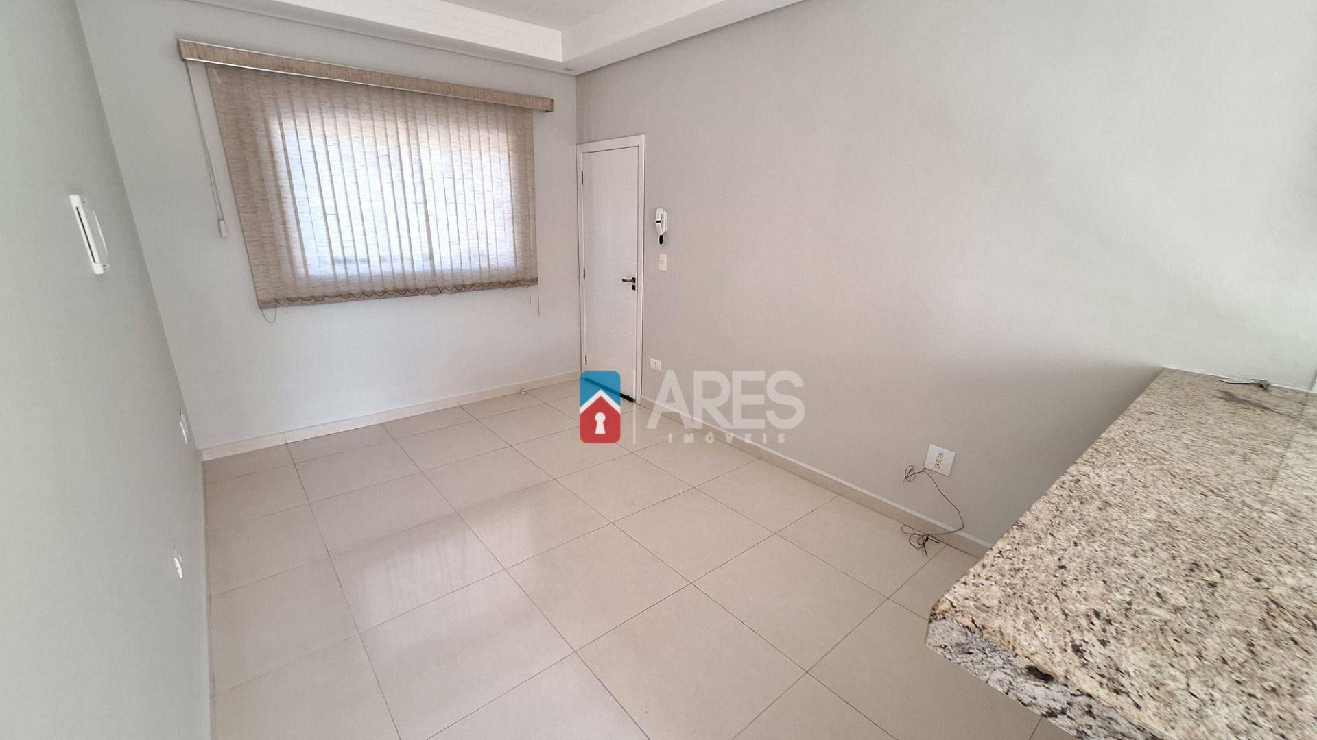 Apartamento à venda com 2 quartos, 70m² - Foto 2