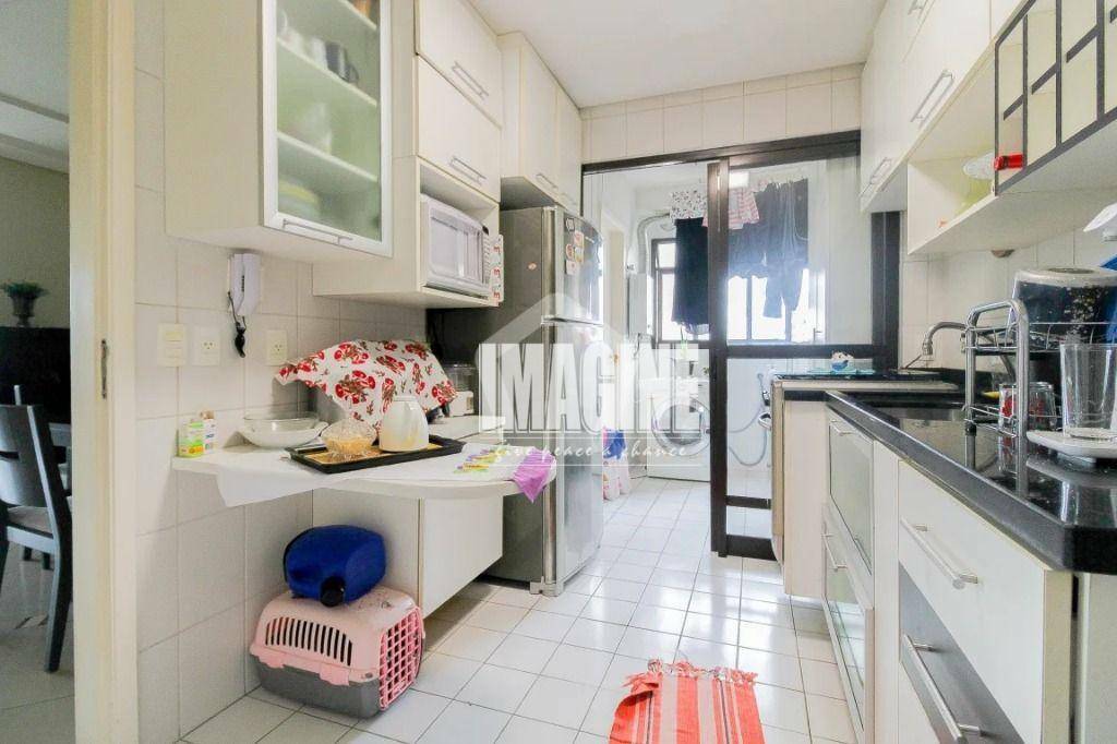 Apartamento à venda com 3 quartos, 95m² - Foto 23