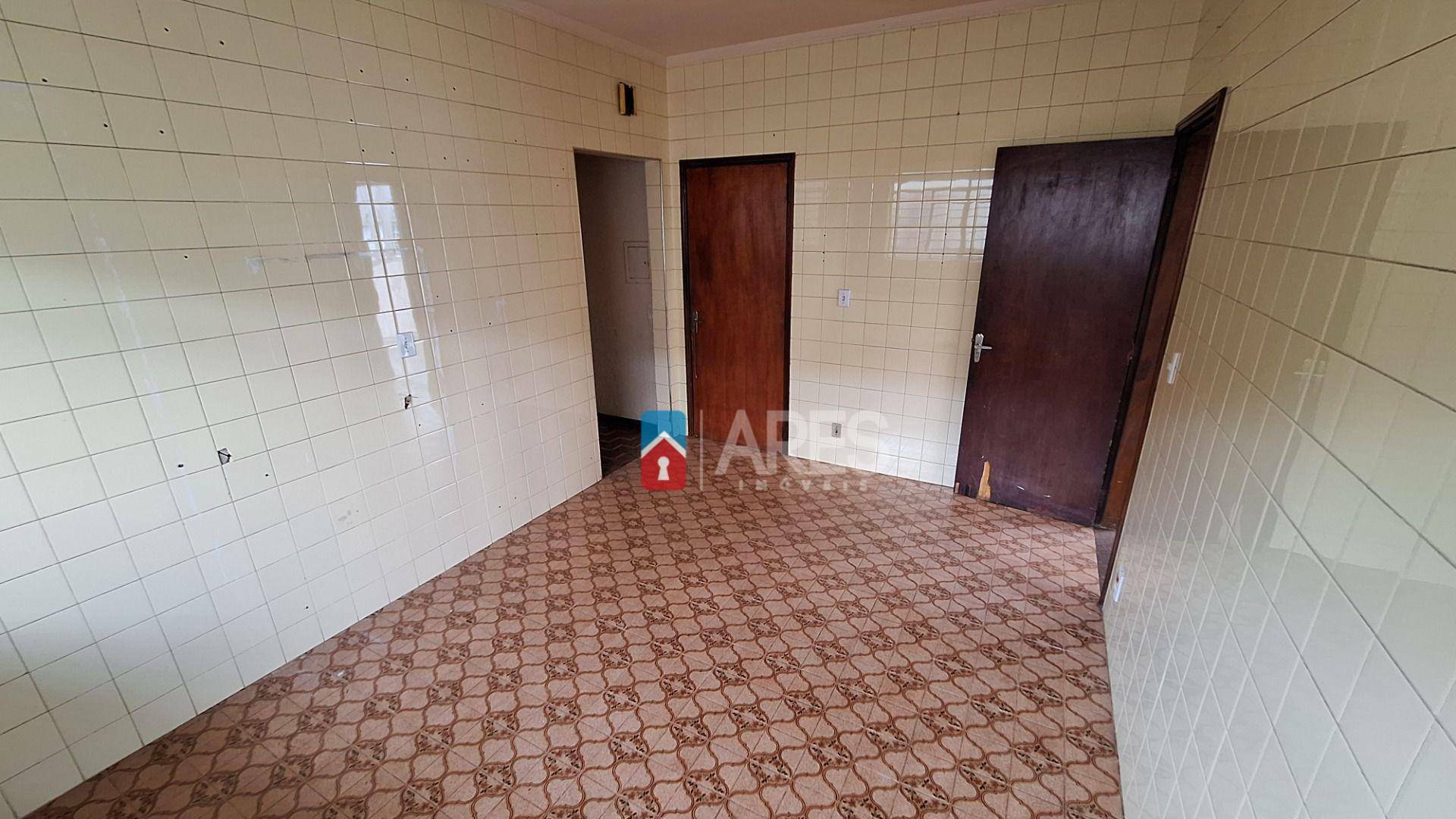Casa para alugar com 3 quartos, 157m² - Foto 6