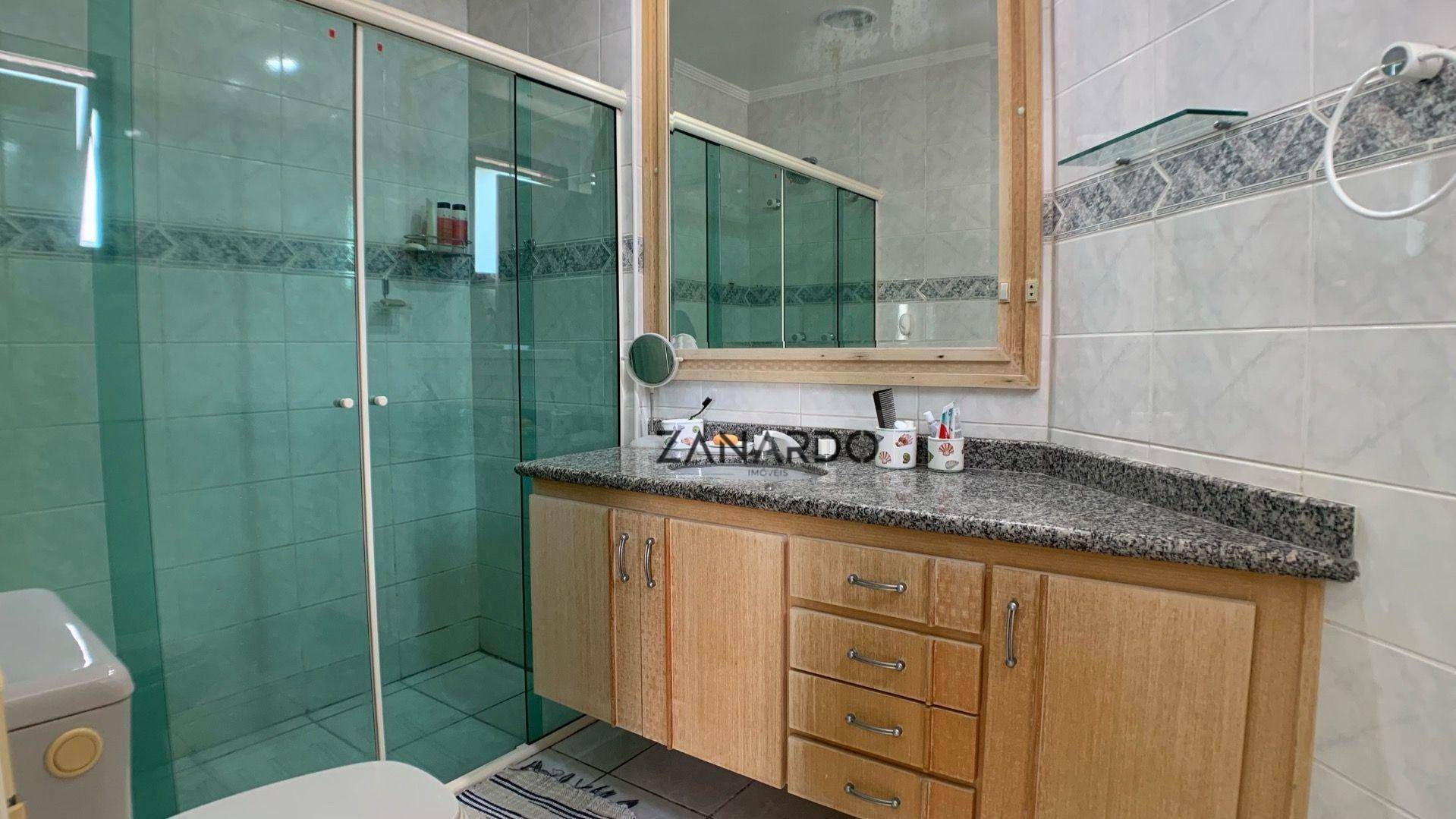 Apartamento à venda com 4 quartos, 195m² - Foto 9