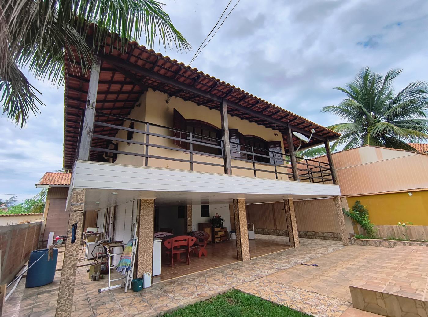 Casa à venda com 3 quartos, 360m² - Foto 1