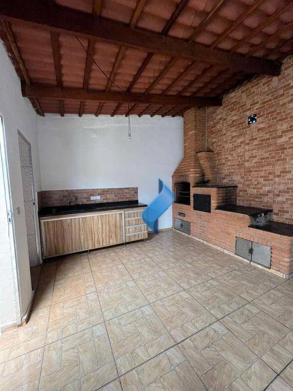 Casa à venda com 3 quartos, 231m² - Foto 11