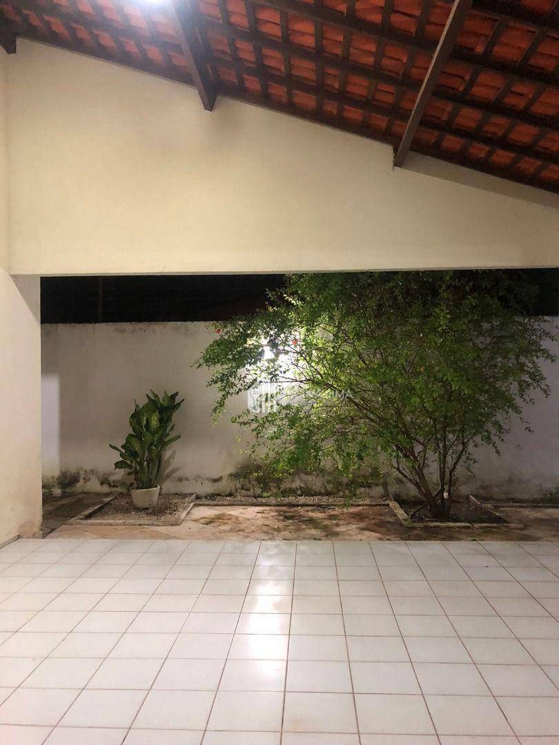 Casa de Condomínio à venda com 3 quartos, 200m² - Foto 16