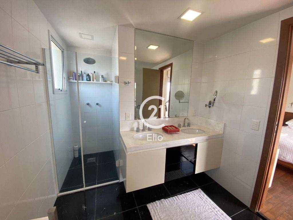 Apartamento à venda com 3 quartos, 205m² - Foto 19