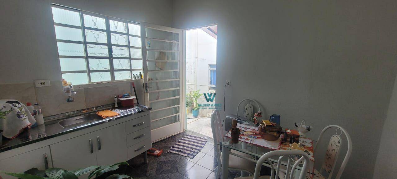Casa à venda com 3 quartos, 104m² - Foto 5