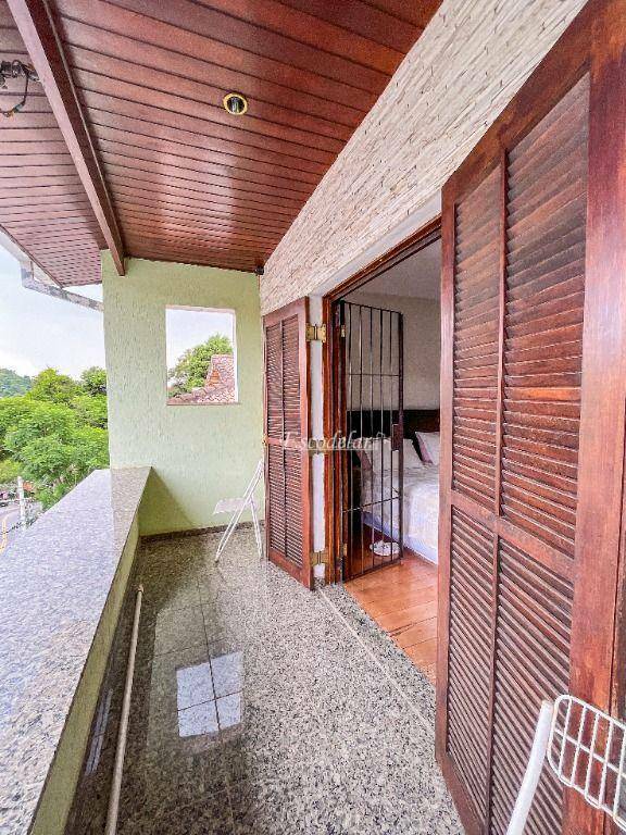 Sobrado à venda com 4 quartos, 256m² - Foto 18