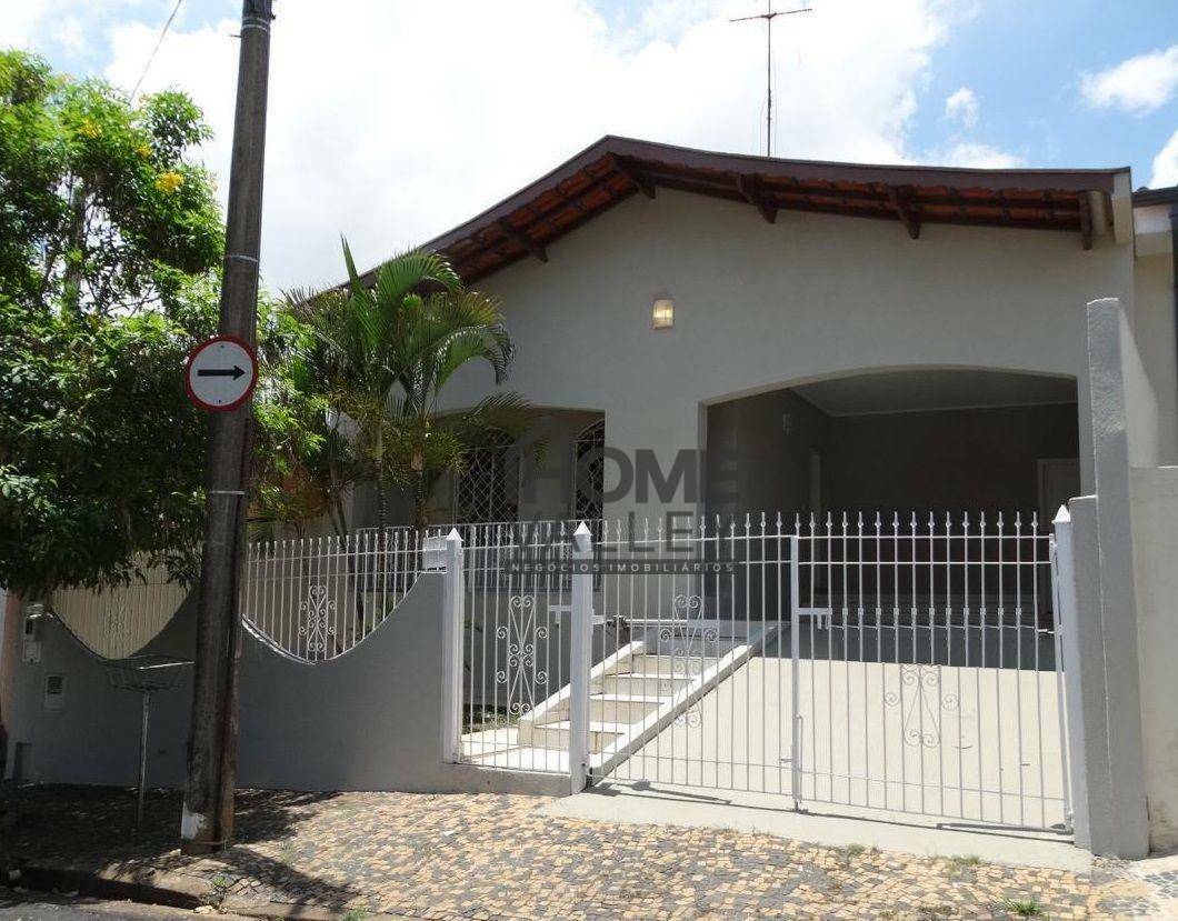 Casa à venda com 3 quartos, 166m² - Foto 1