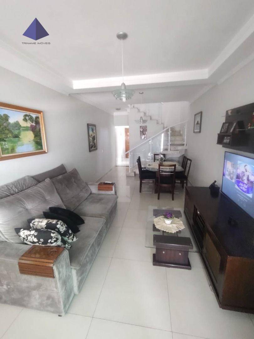 Sobrado à venda com 3 quartos, 120m² - Foto 1