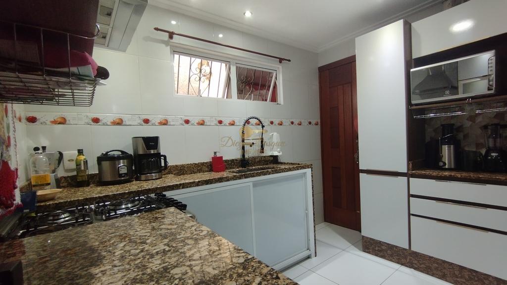 Casa à venda com 3 quartos, 680m² - Foto 10