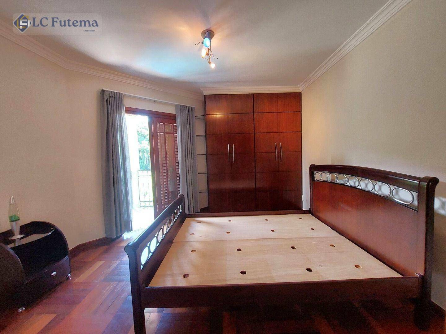 Casa de Condomínio para alugar com 4 quartos, 436m² - Foto 30