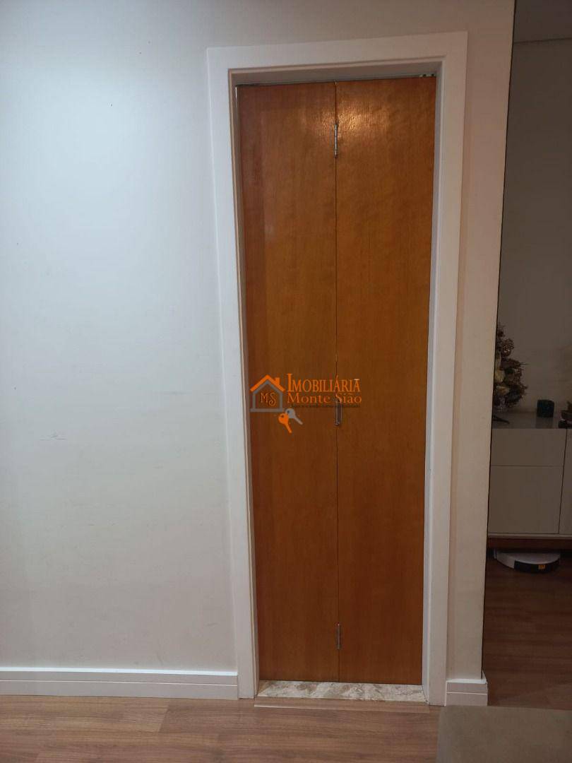 Apartamento à venda com 2 quartos, 65m² - Foto 9