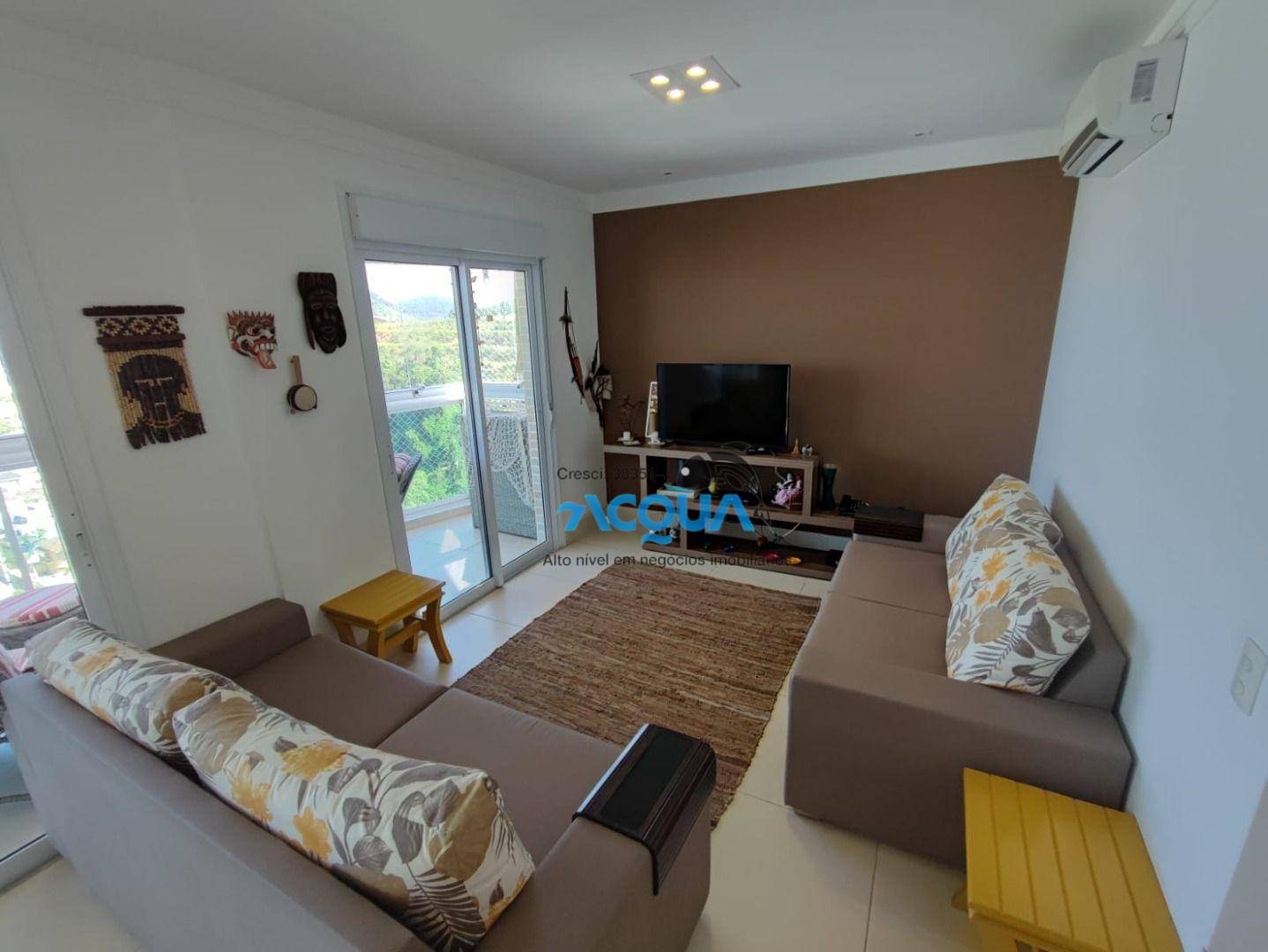 Apartamento à venda com 3 quartos, 125m² - Foto 1