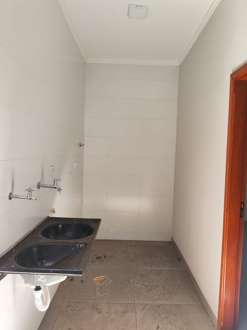 Casa à venda com 2 quartos, 79m² - Foto 8