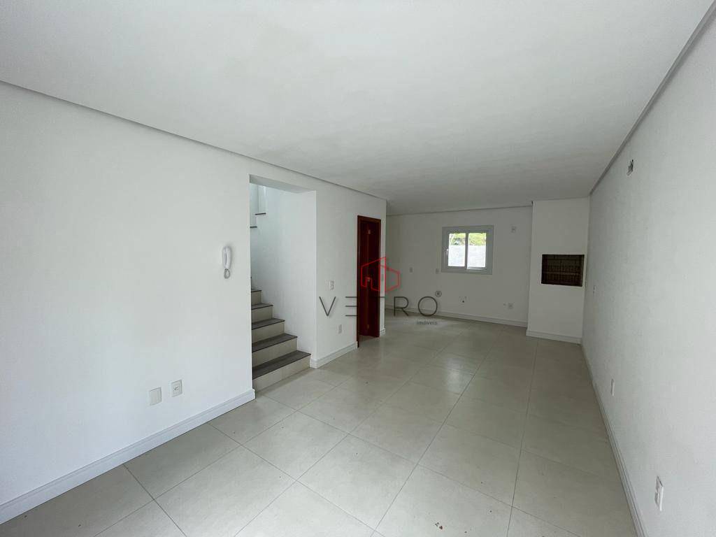 Casa de Condomínio à venda com 2 quartos, 75m² - Foto 2