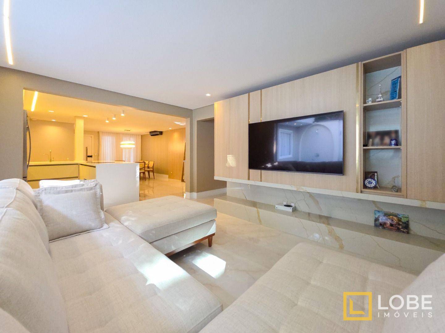 Casa à venda com 3 quartos, 330m² - Foto 14
