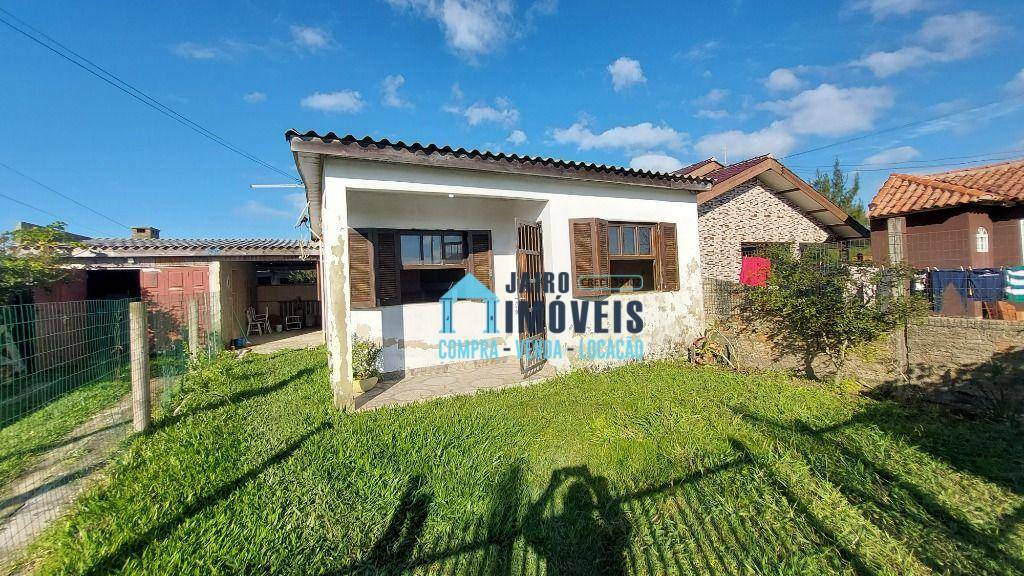 Casa à venda com 3 quartos, 227m² - Foto 1