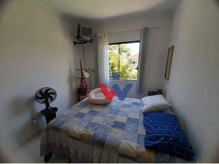 Casa à venda com 2 quartos, 70m² - Foto 5