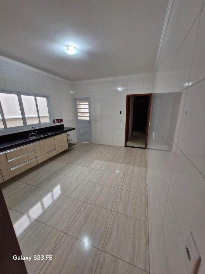 Casa à venda com 2 quartos, 115m² - Foto 11