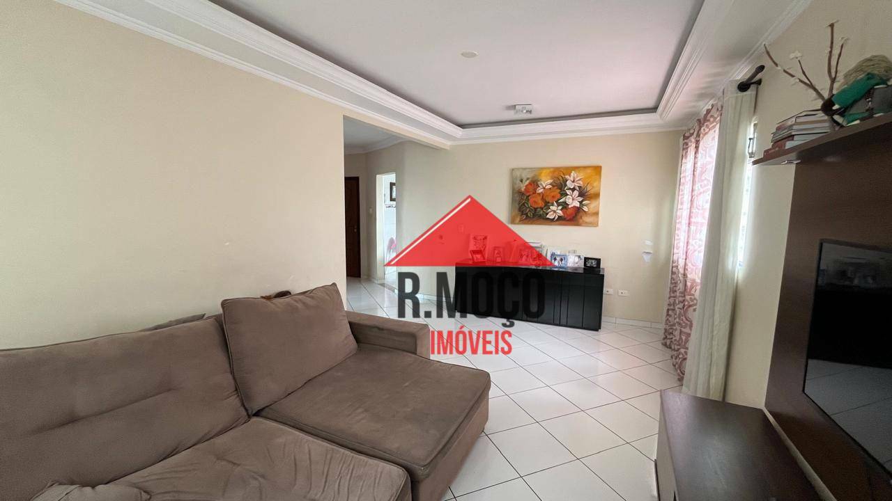 Casa para alugar com 4 quartos, 140m² - Foto 13