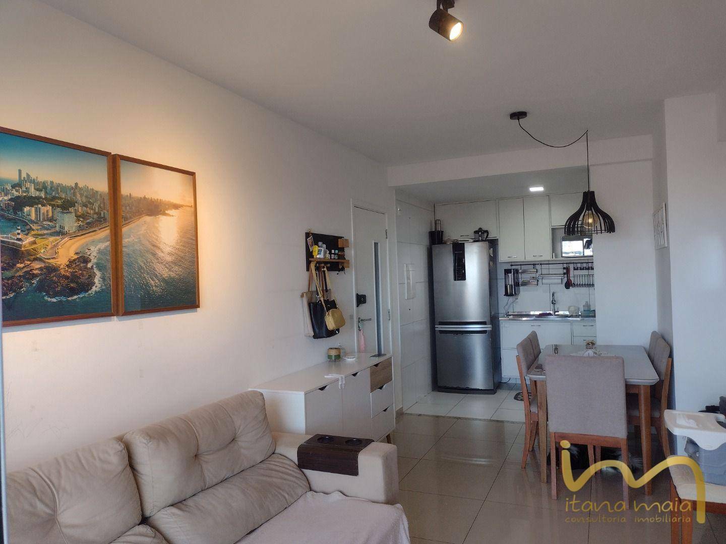 Apartamento à venda com 3 quartos, 75m² - Foto 4