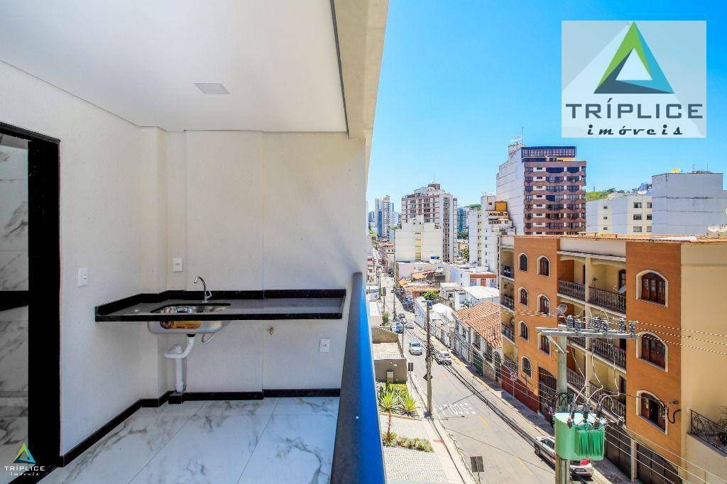 Apartamento à venda com 2 quartos, 67m² - Foto 3