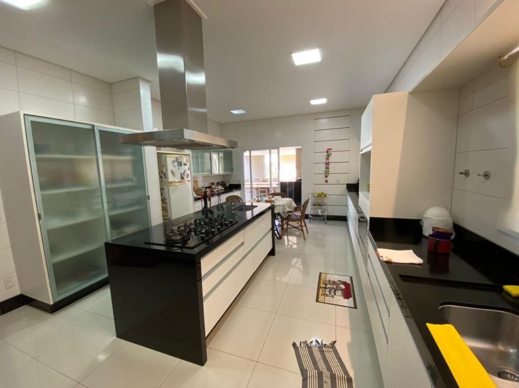 Casa de Condomínio à venda com 4 quartos, 670m² - Foto 65