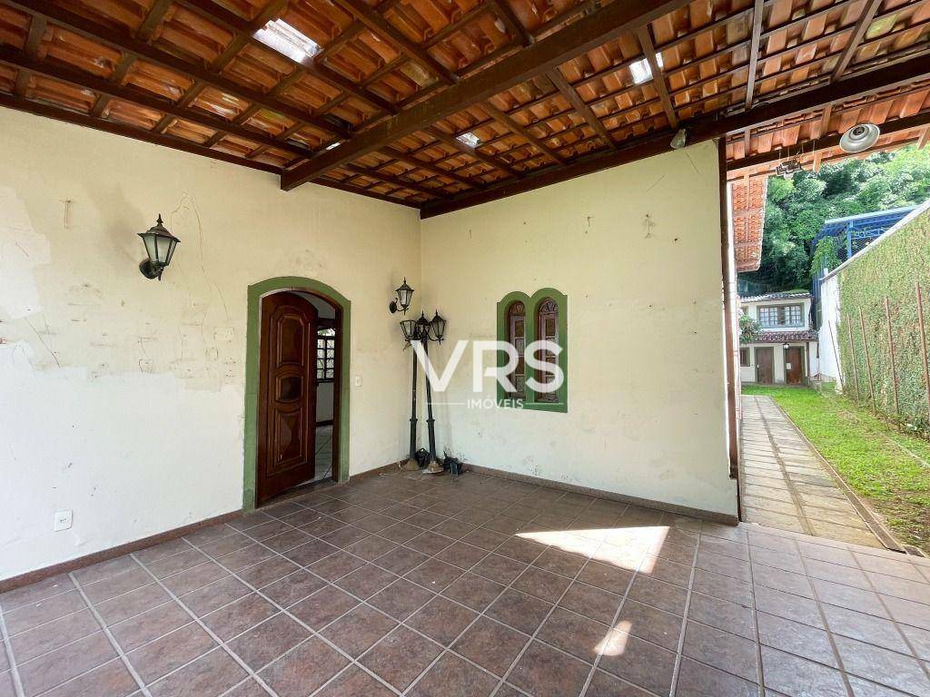 Casa à venda e aluguel com 6 quartos, 288m² - Foto 5