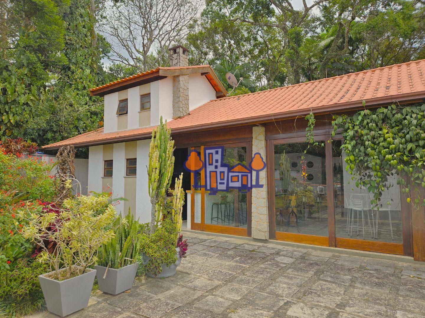 Casa à venda com 4 quartos, 300m² - Foto 43