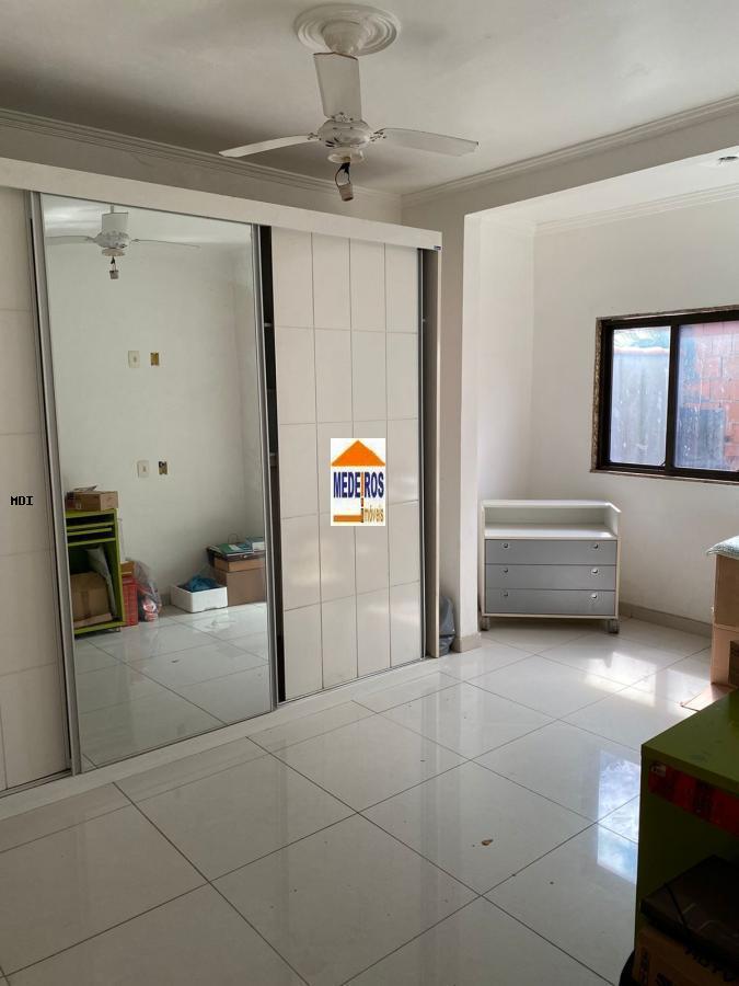 Casa à venda com 5 quartos, 280m² - Foto 5