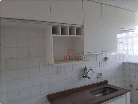 Apartamento à venda com 2 quartos, 50m² - Foto 2