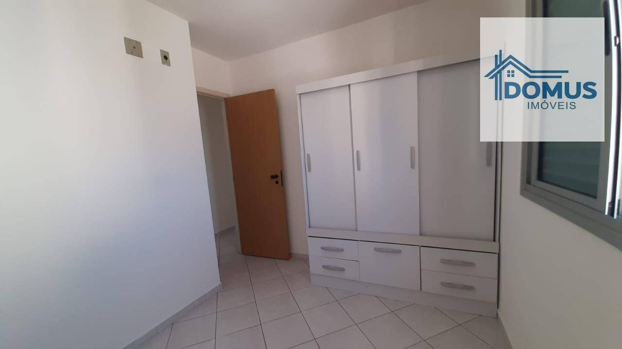 Apartamento para alugar com 2 quartos, 50m² - Foto 9