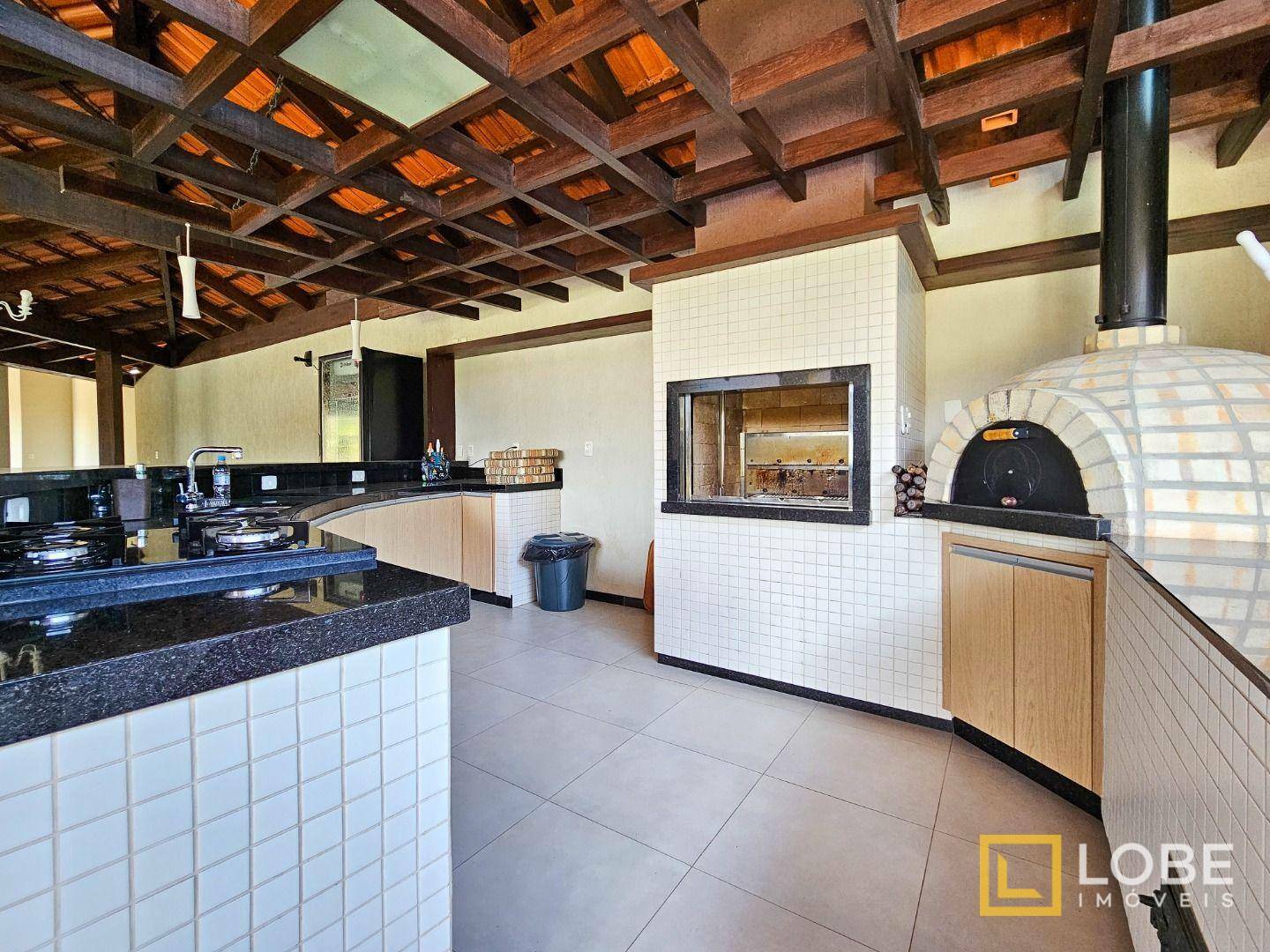 Casa à venda com 3 quartos, 312m² - Foto 10