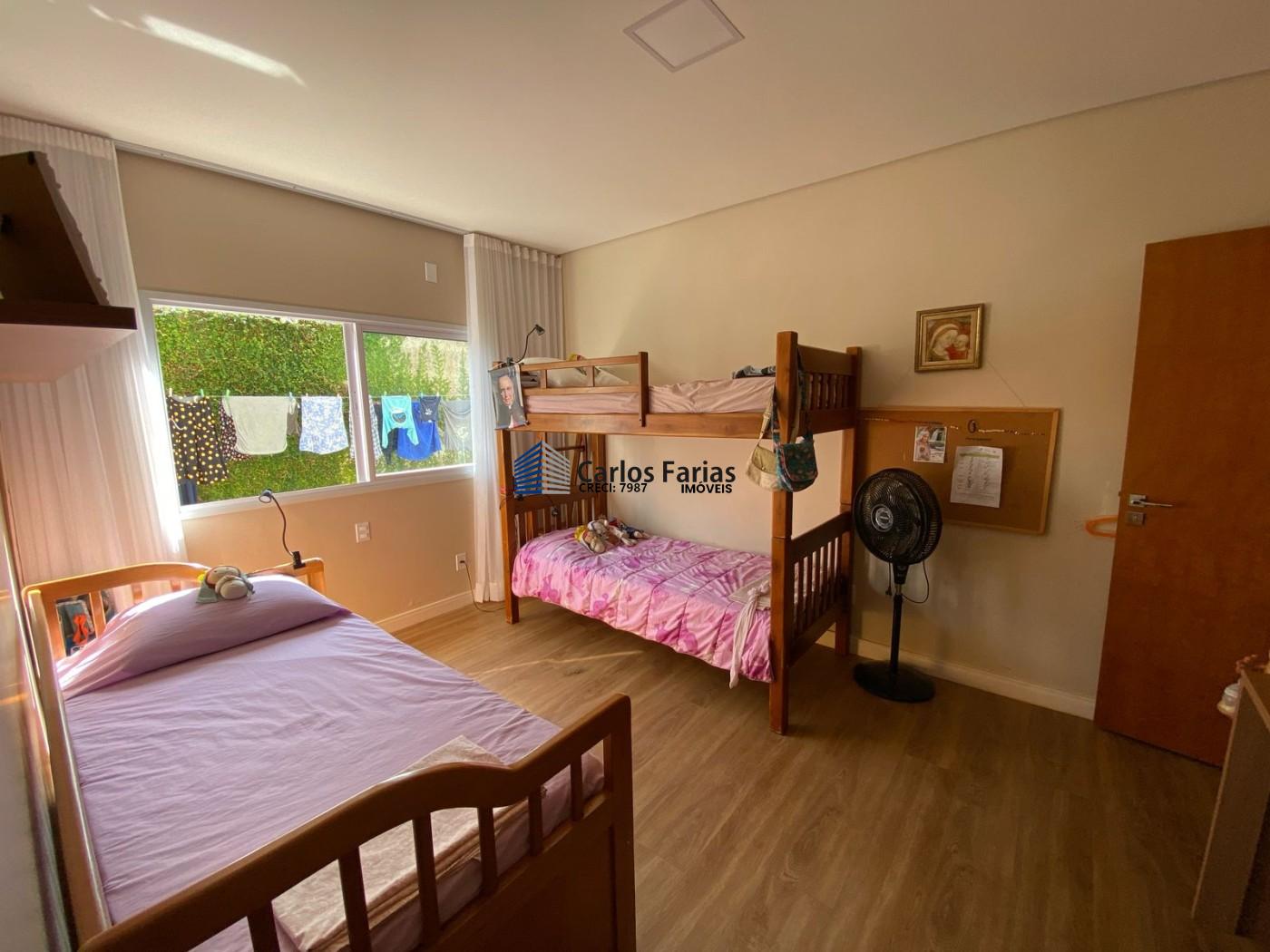 Casa à venda com 3 quartos, 230m² - Foto 8