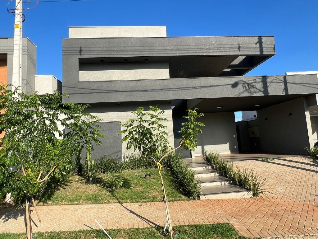 Casa de Condomínio à venda com 3 quartos, 219m² - Foto 1