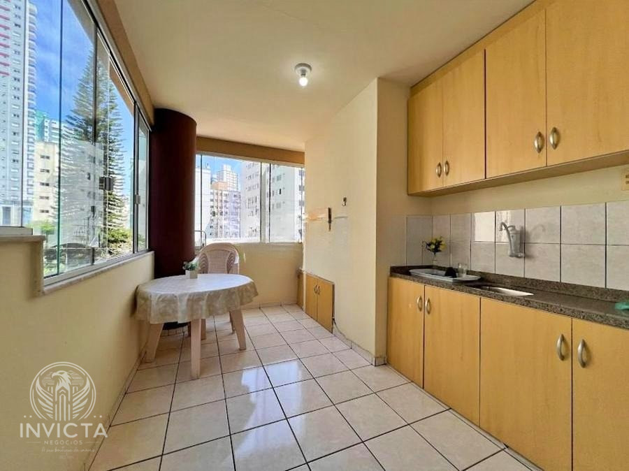 Apartamento à venda com 2 quartos, 98m² - Foto 1