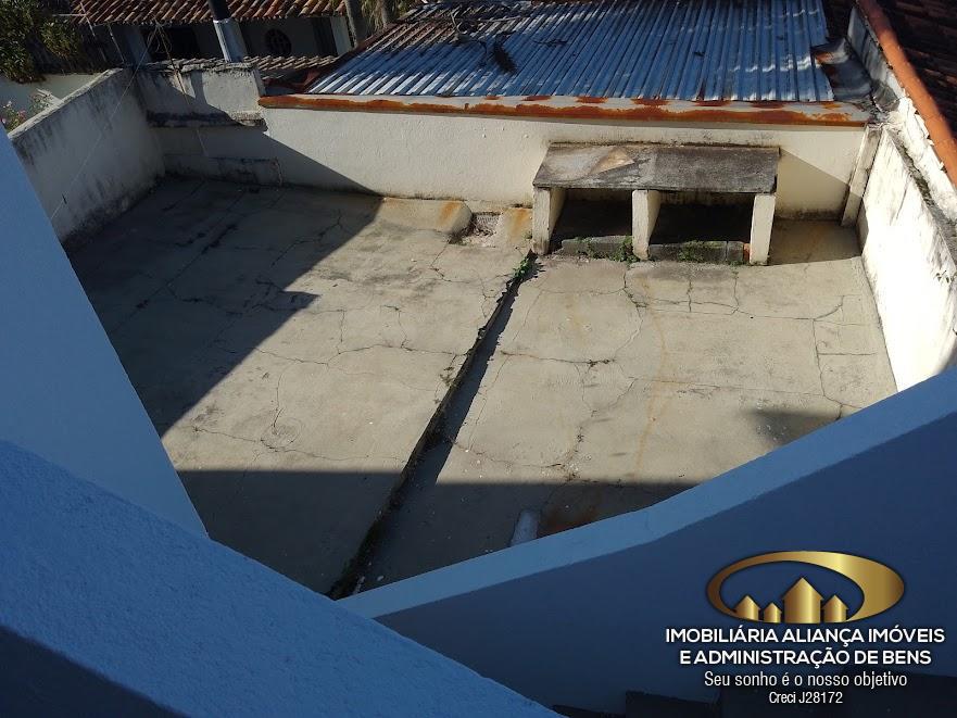 Casa para alugar com 4 quartos, 250m² - Foto 10