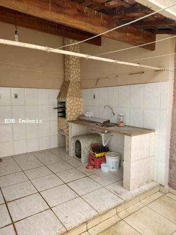 Casa à venda com 2 quartos, 103m² - Foto 16