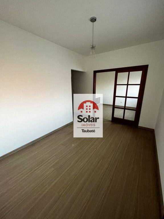 Casa à venda com 3 quartos, 190m² - Foto 2