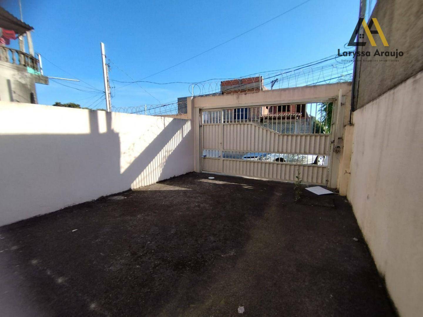 Sobrado à venda com 2 quartos, 70m² - Foto 2