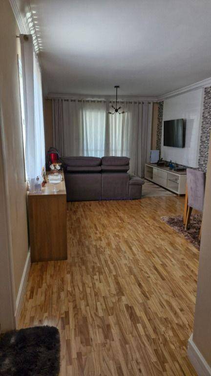 Apartamento à venda com 3 quartos, 153m² - Foto 2