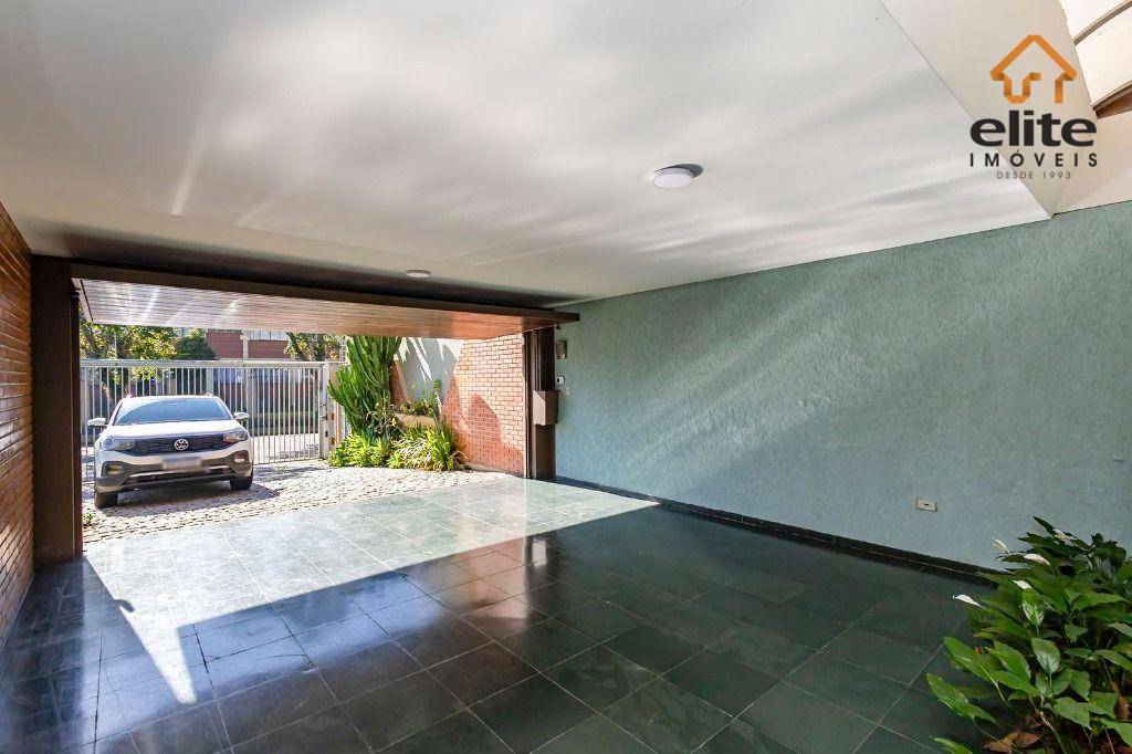 Casa à venda e aluguel com 4 quartos, 352m² - Foto 11