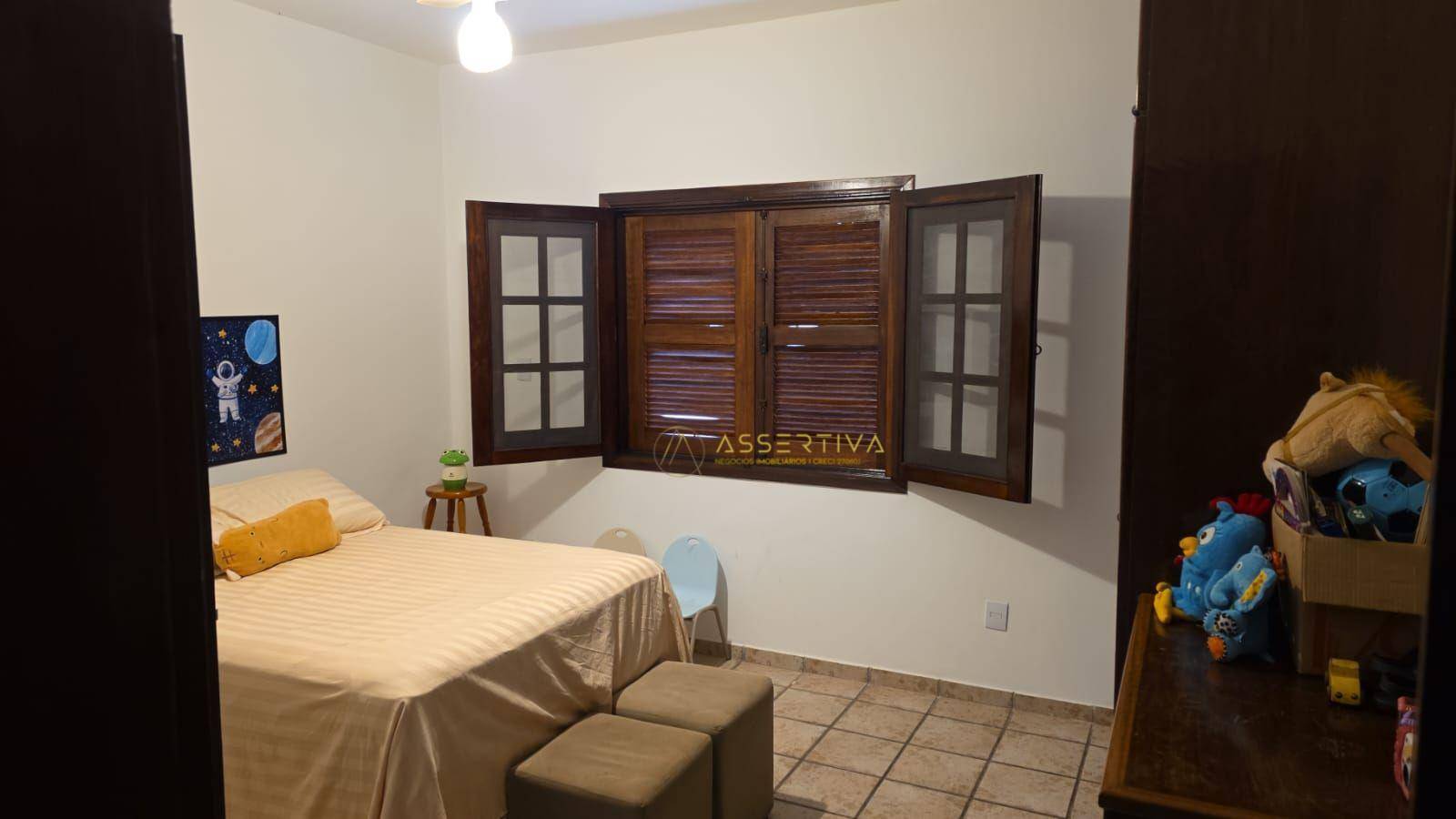 Casa de Condomínio para alugar com 4 quartos, 380m² - Foto 8