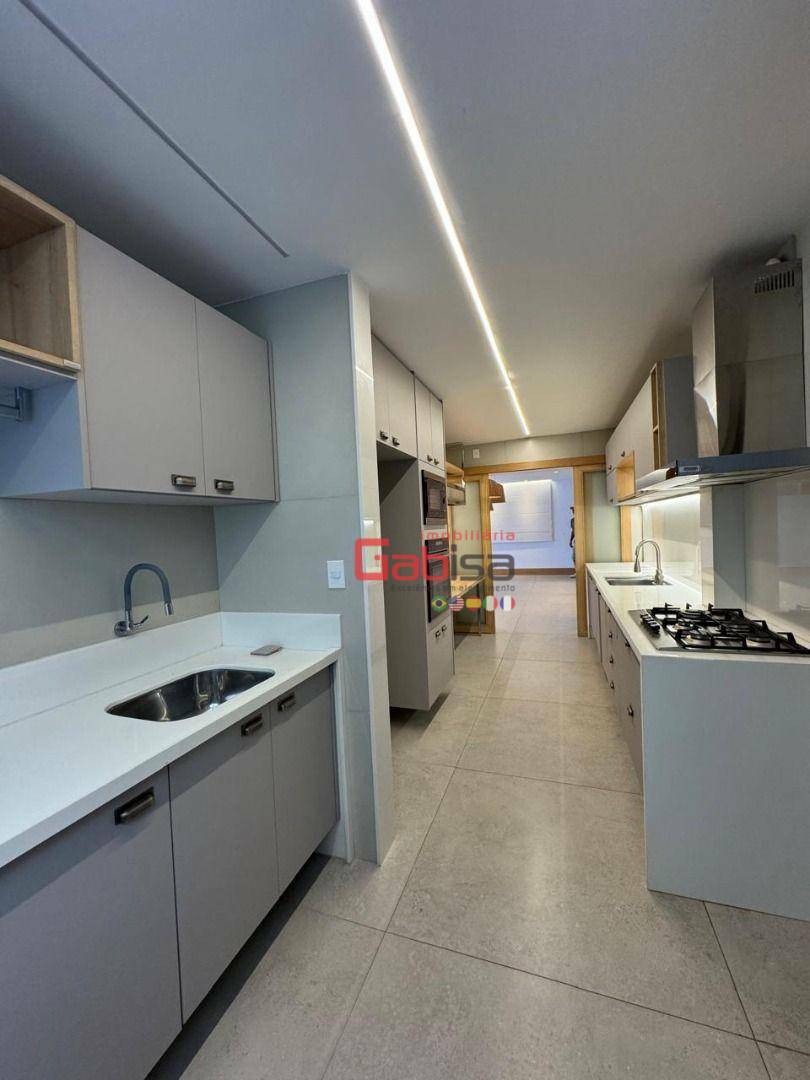 Apartamento à venda com 3 quartos, 250m² - Foto 10