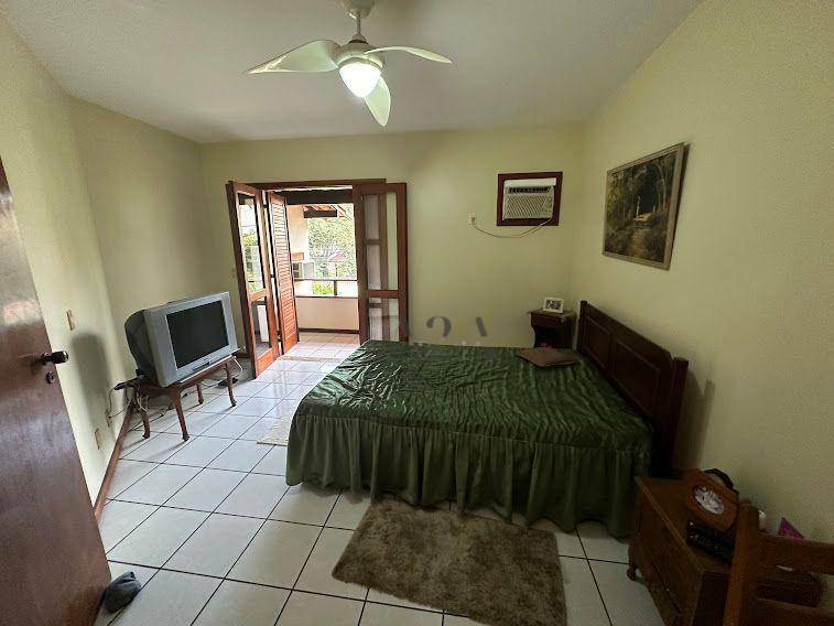 Casa à venda com 4 quartos, 180m² - Foto 19