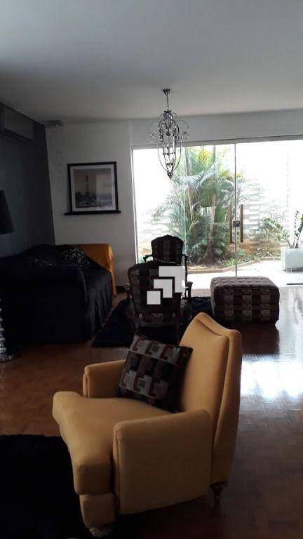 Sobrado à venda com 5 quartos, 500m² - Foto 8