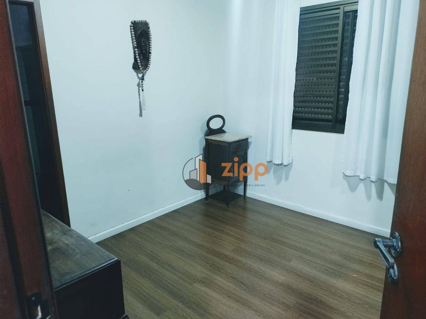 Casa à venda e aluguel com 2 quartos, 140m² - Foto 9